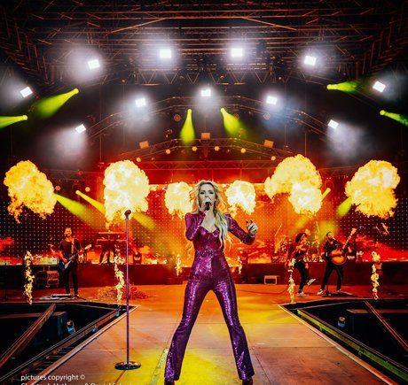 Melissa Naschenweng star perfect archive