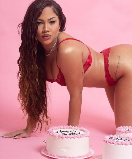 Vitoria Kelly star pornographic image