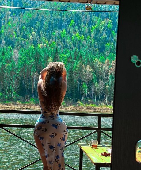 Katerina999 high quality model images