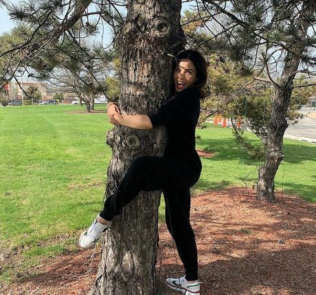 Jenna Dewan model photo