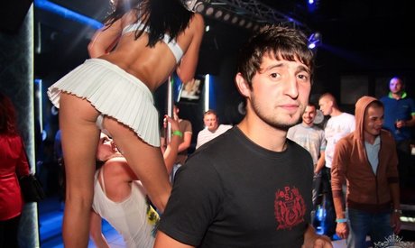 Gogo Stripper star nude image