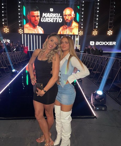 Maisie Smith nice model archive