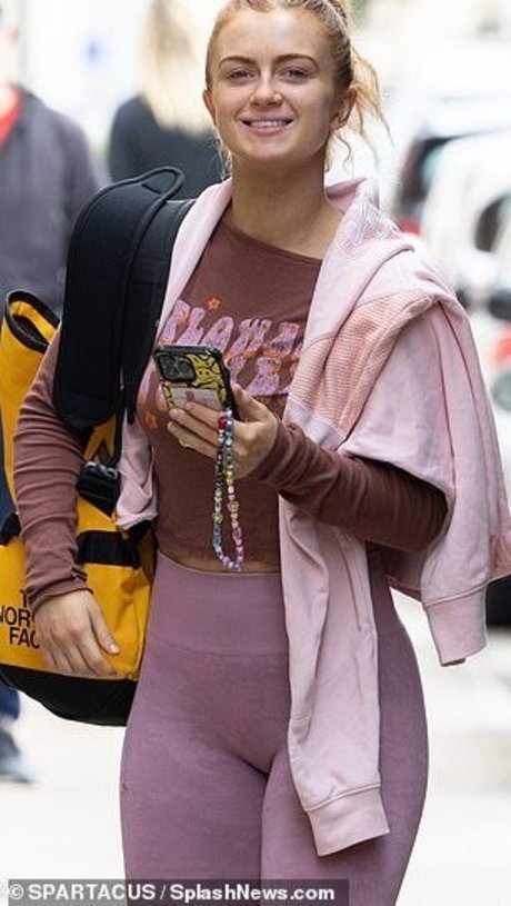 Maisie Smith star porn picture