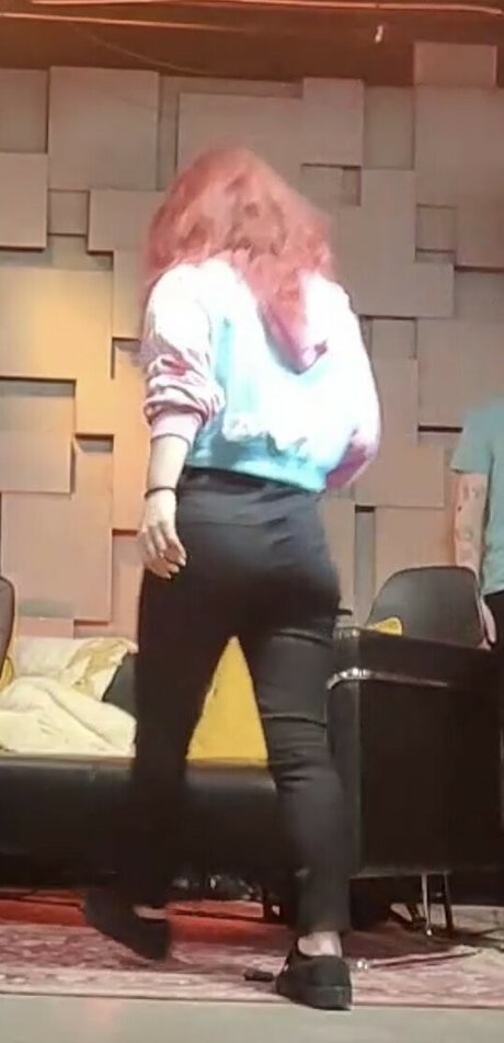 AnnieFuchsia high quality actress images