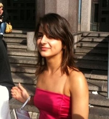 AnnieFuchsia erotic pornstar galleries