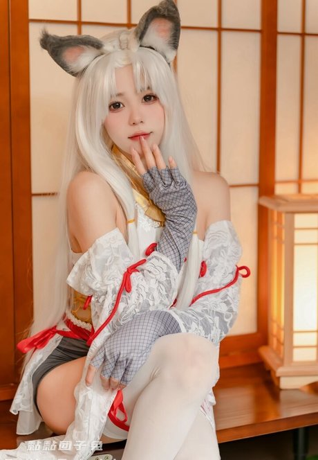 Niantutu model nude pics