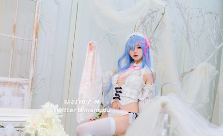 Niantutu model pretty photo