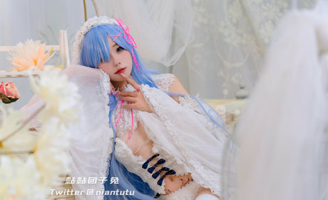 Niantutu xxx actress photos