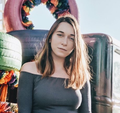 Ayytrae erotic star galleries