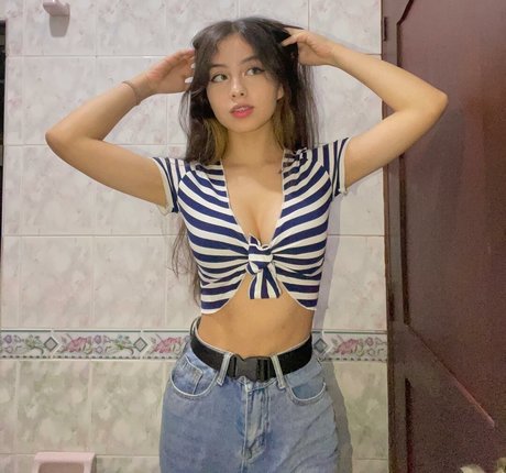 Eva Partis perfect model images