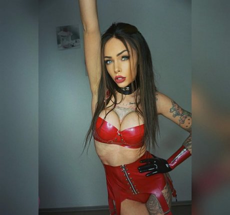 Tyra Kadney sex star photos