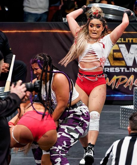 Tay Conti high quality star pics