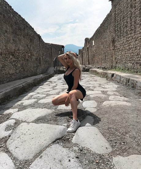 Emerome model pornographic archive