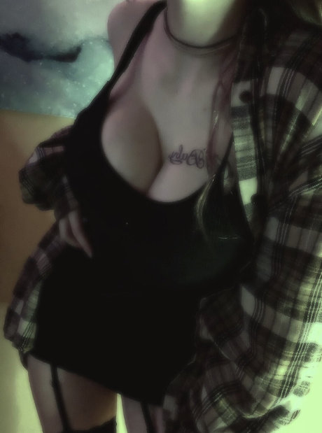 Thatkidronni star xxx archive