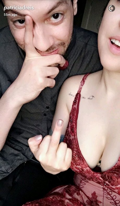 Pathy Dos Reis hot actress images