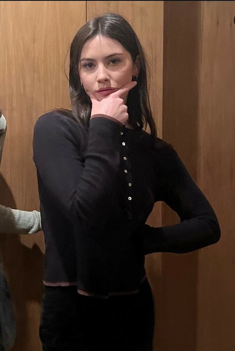 Gracie Abrams model porn img