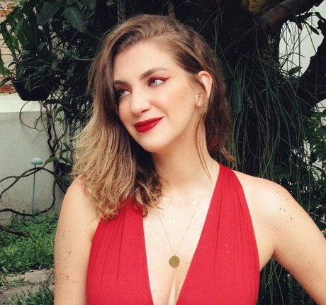 Carol Moreira erotic actress pictures