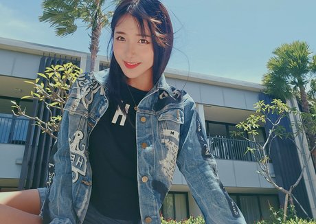 jinnytty perfect model picture