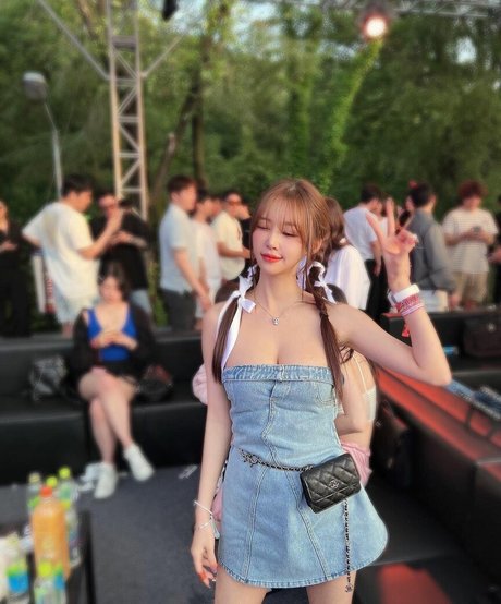 tmxlstm120 sexy star pic