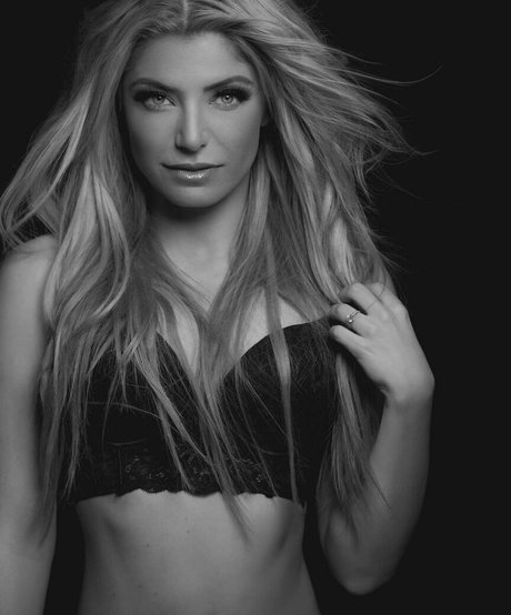 Alexa Bliss pornstar exclusive gallery