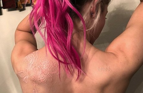 Alexa Bliss hot star pictures