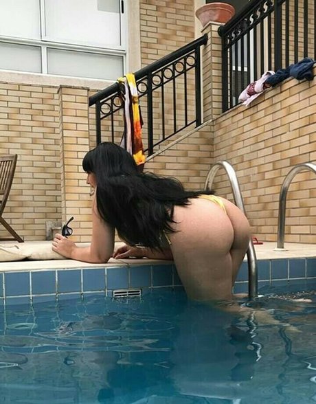 Dychancosplay model naked galleries