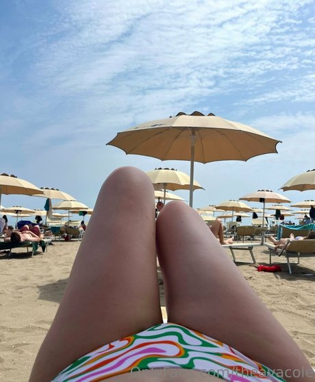 theavacole hot actress photo