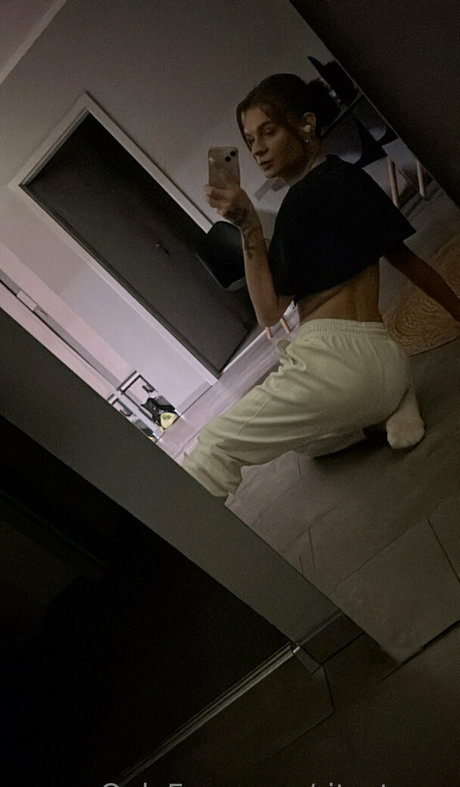 ritzytrans model adult picture