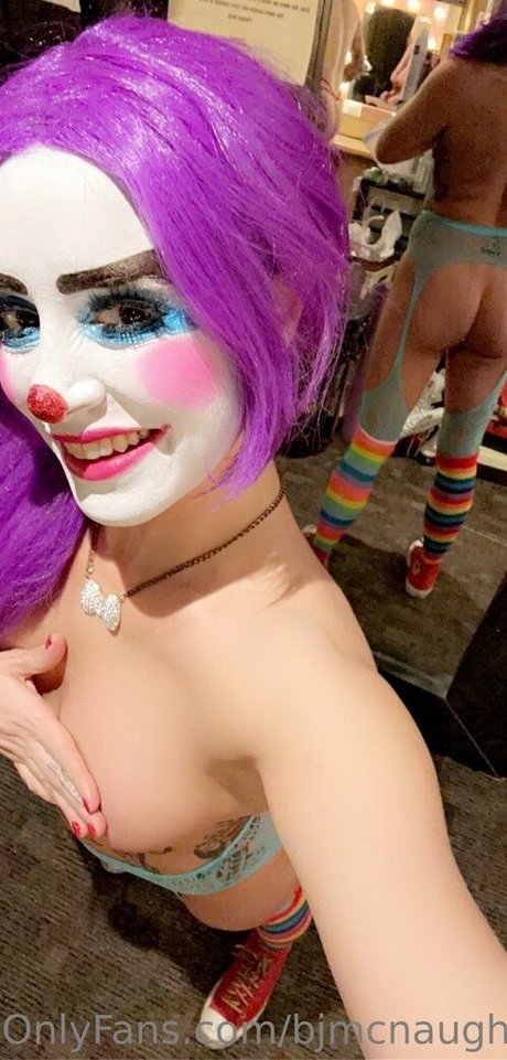 bjmcnaughty star nudes pictures