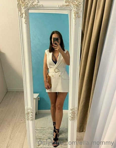 ella mommy nudes actress gallery