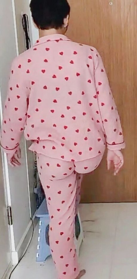 Faye Tan model adult galleries