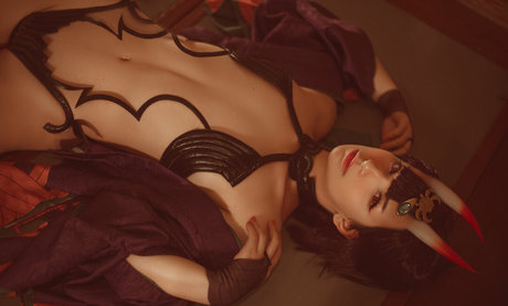 Faye Tan star hot img