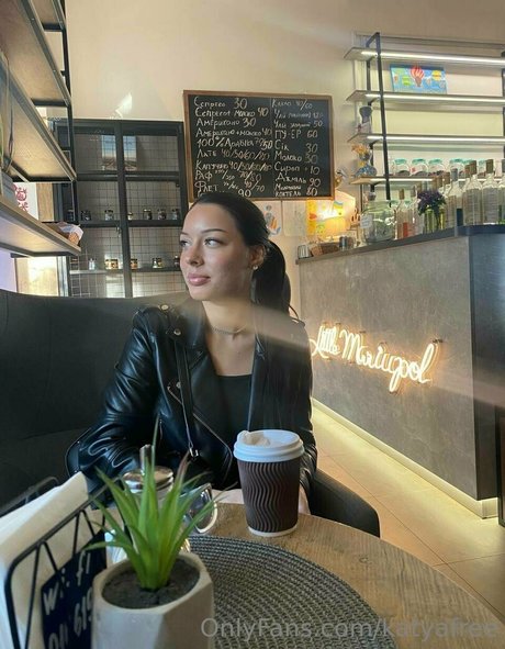 luxury lady pornstar perfect img