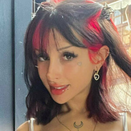 candyx18 sexy pornstar pic