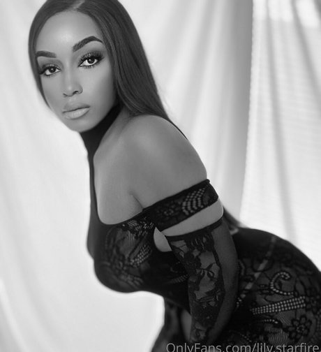 Lily Starfire exclusive pornstar gallery