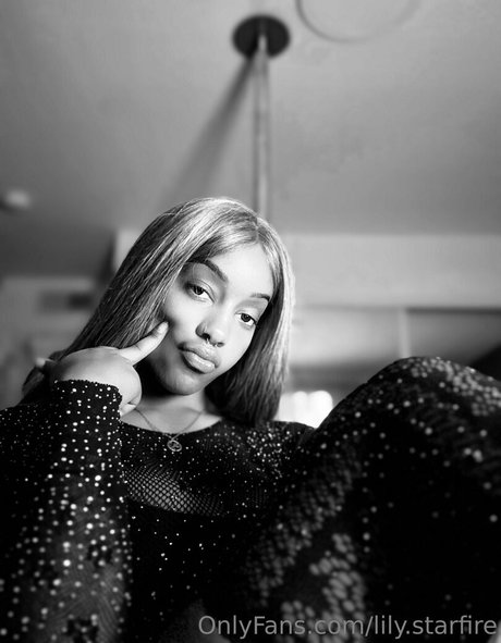 Lily Starfire erotic star images