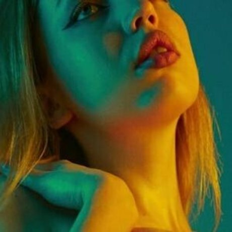 Jenny Kitty model pic