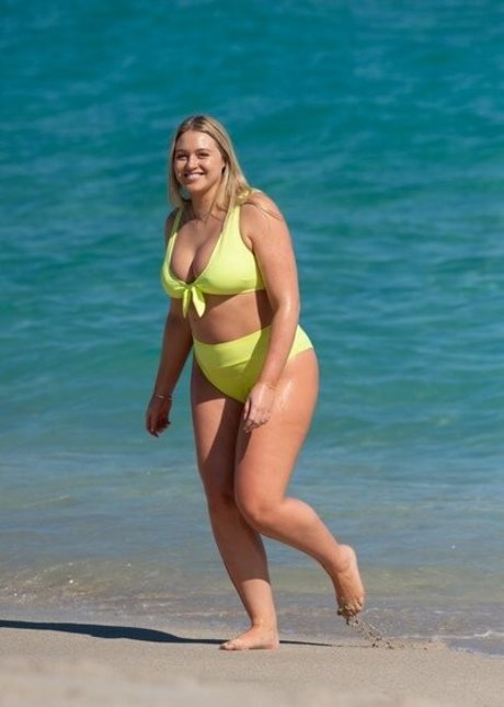 iskra nude model galleries