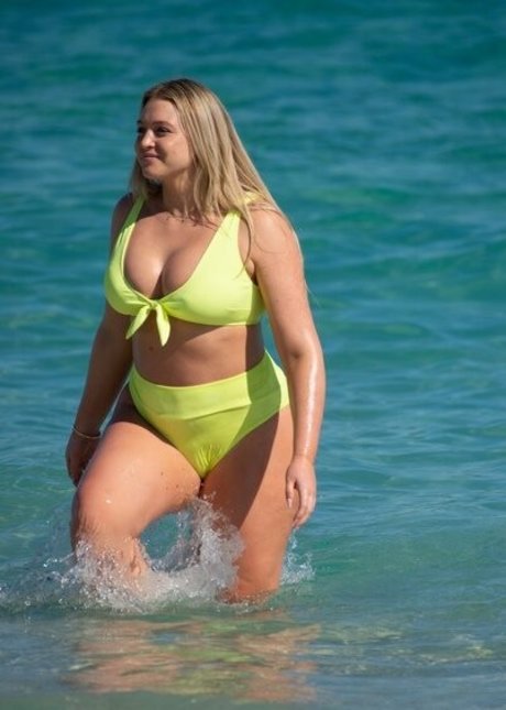 iskra pornstar exclusive img