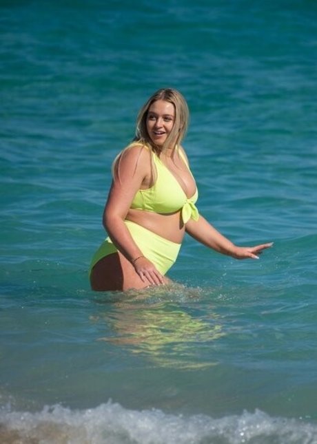 iskra exclusive model images