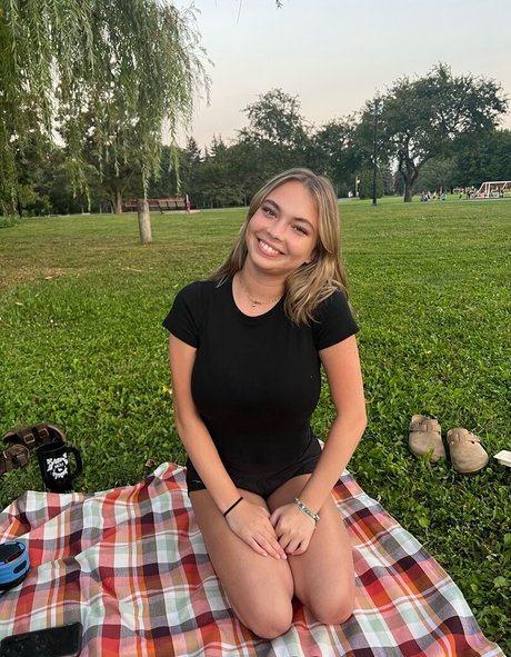 smile onlyfans hot sexy photos