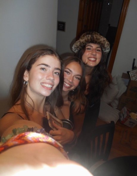 Ilina pretty pornstar picture