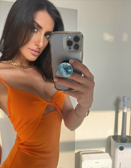 BodybyLorrie model best image