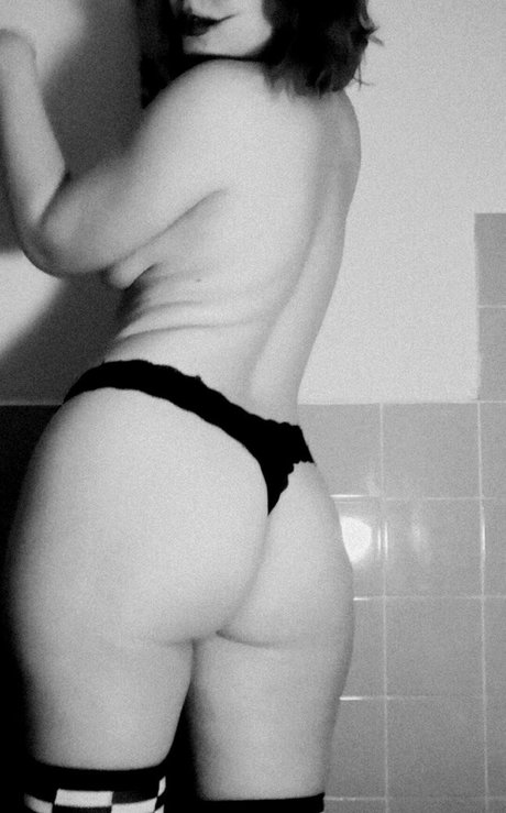 littlecalamity model xxx photo