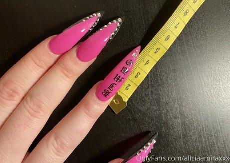 aliciaamiraxxx star adult gallery