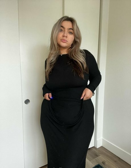 squishiebear star nude archive