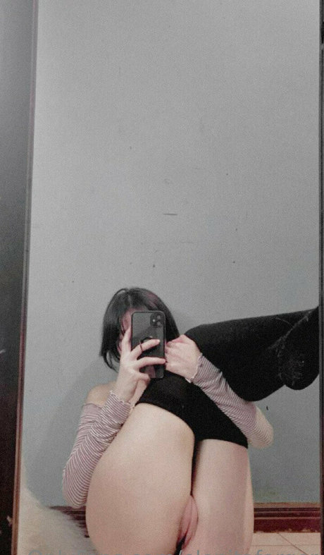 elenitaforger erotic star img