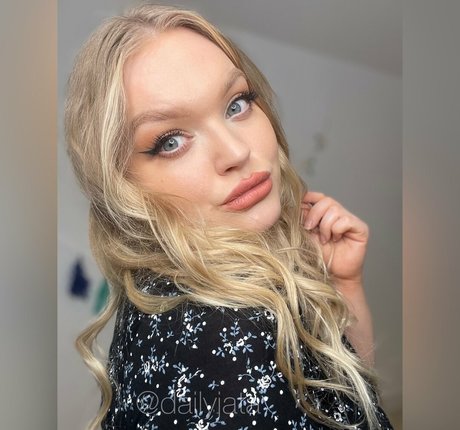 joijata art model pics