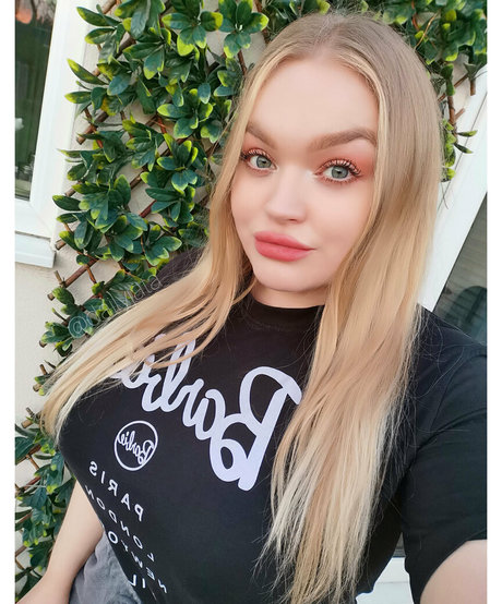 joijata naked star pictures