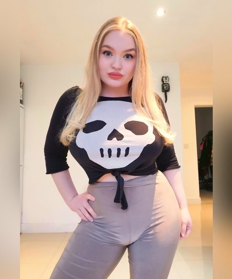 joijata nice actress pic